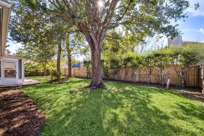 Building Photo - 1315 Terrace View Dr