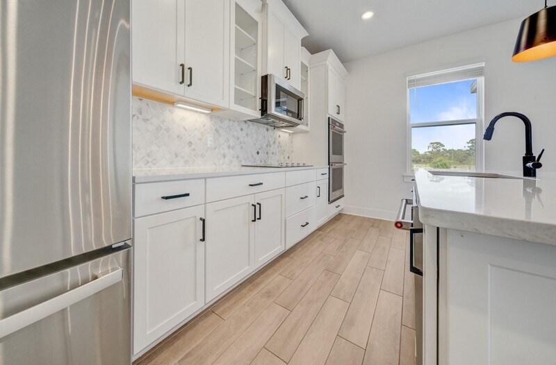 Building Photo - 534 Sun Chaser Dr