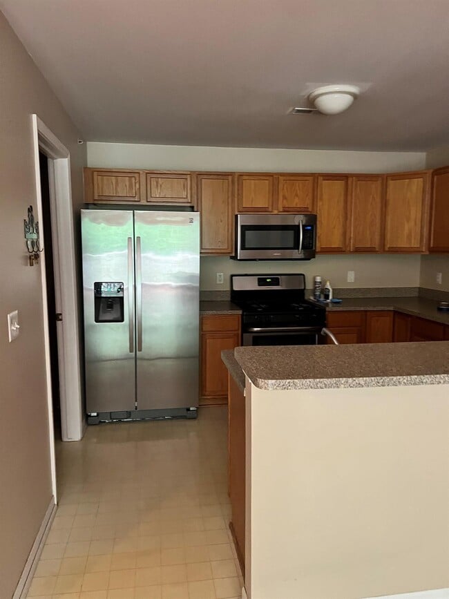 Building Photo - 7446 Lacy Dr