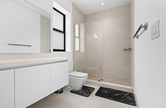 Building Photo - 16529 Botaniko Dr N