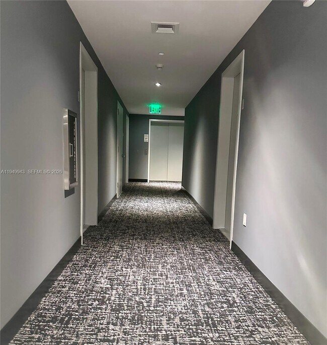 Building Photo - 1300 S Miami Ave