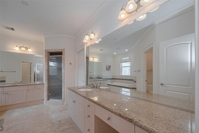 Building Photo - 5338 Fayette St
