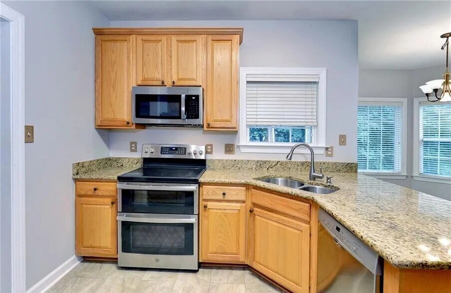 Building Photo - 4009 Thorngate Dr