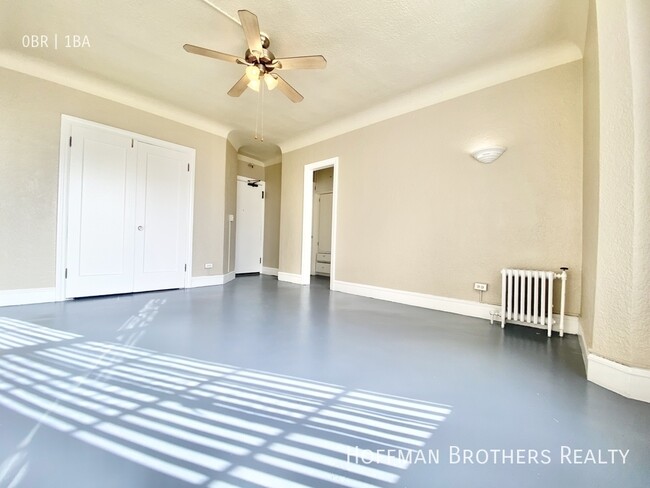 Building Photo - 717 Normandie Ave