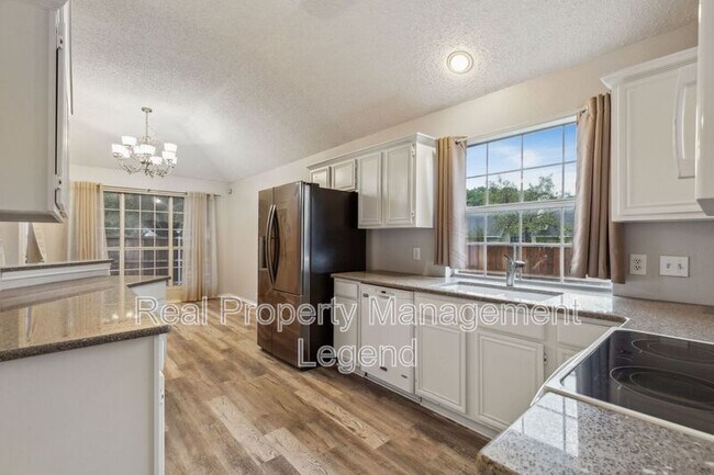 Building Photo - 1105 Dove Dr