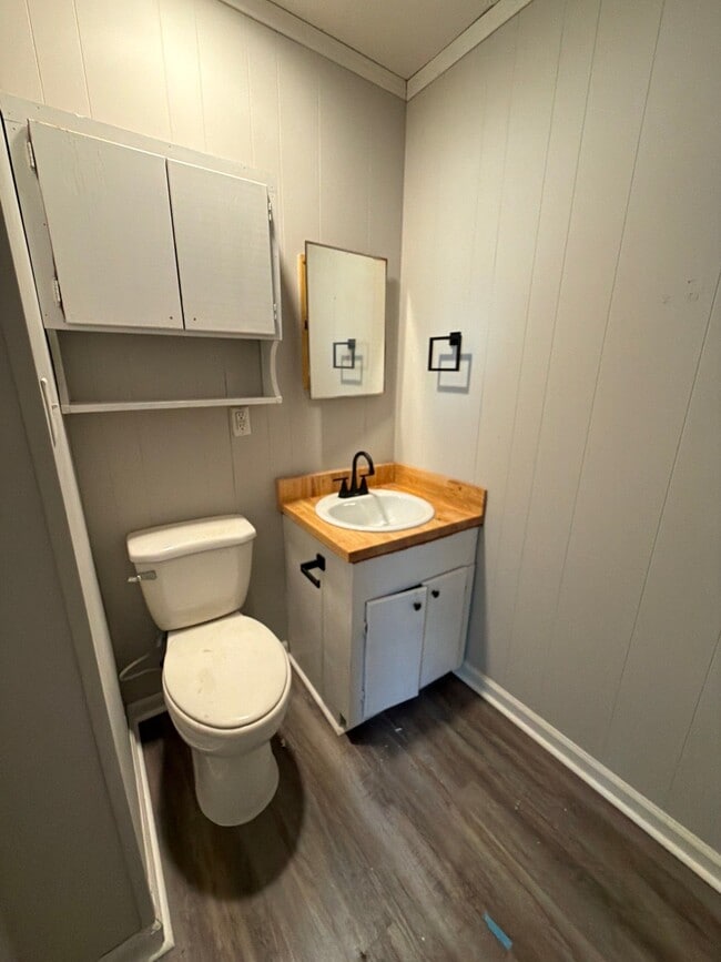 Building Photo - 50 W Cooper St