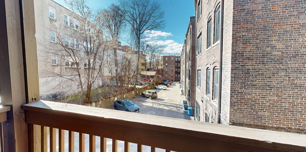Building Photo - 171 Allston St