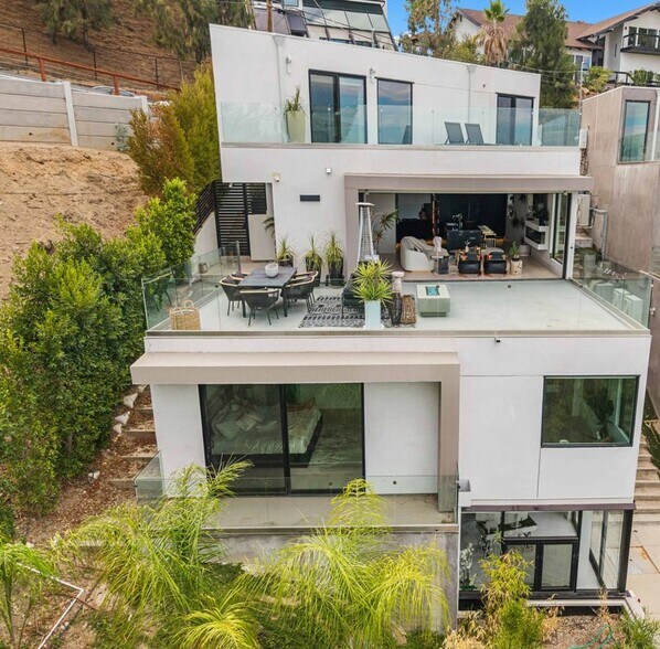 Building Photo - 5170 Medina Rd