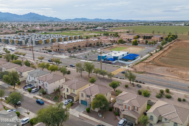 Building Photo - 2416 S 90th Glen