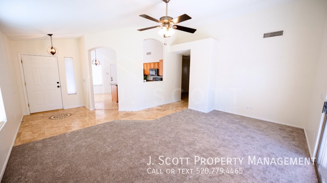 Building Photo - 1289 N Balboa Dr