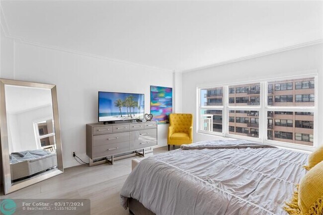 Building Photo - 3850 Galt Ocean Dr