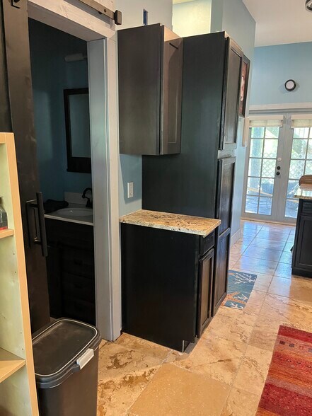 Building Photo - 13431 Coral Dr