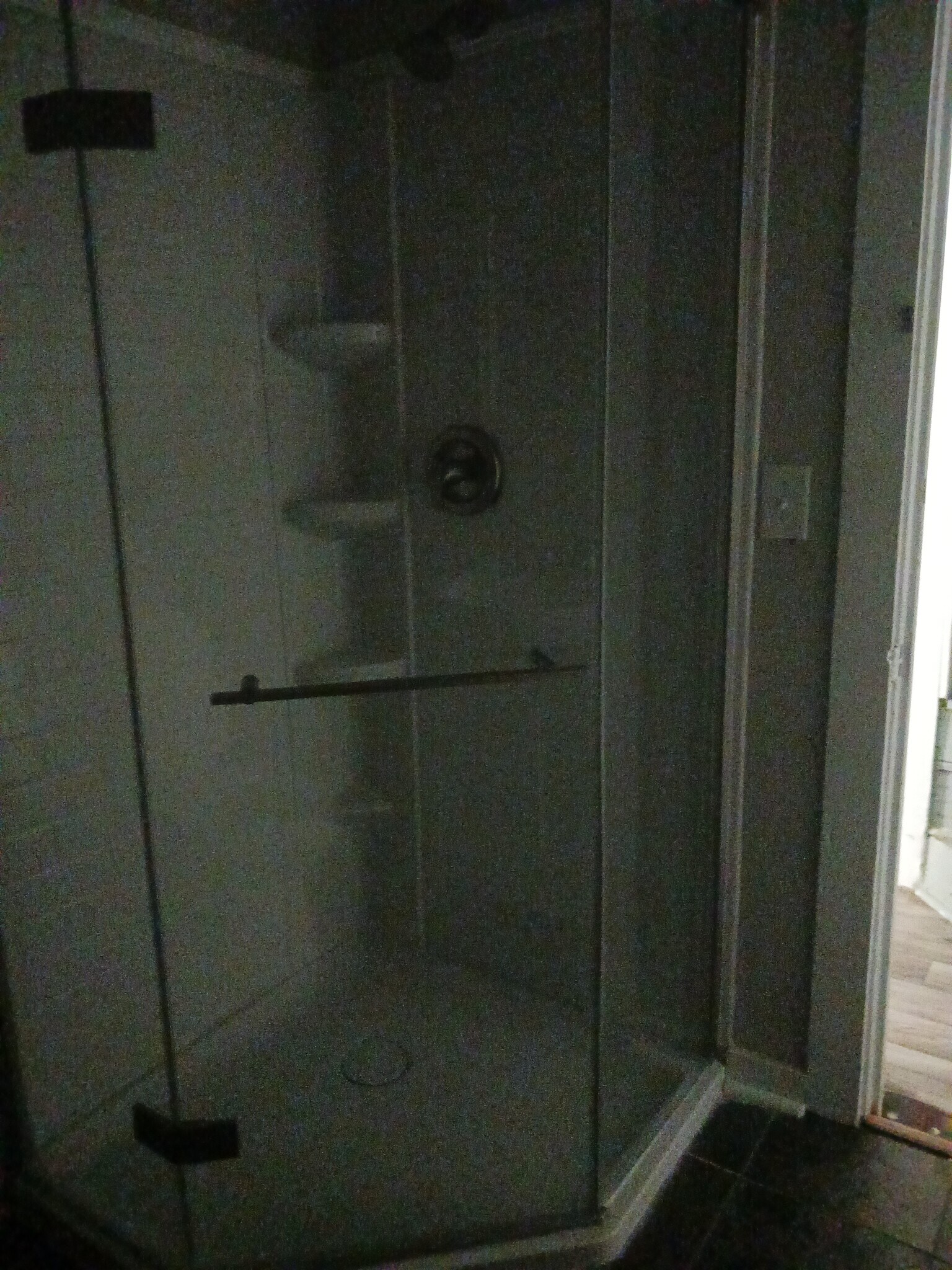 Building Photo - 323 Sortwell St