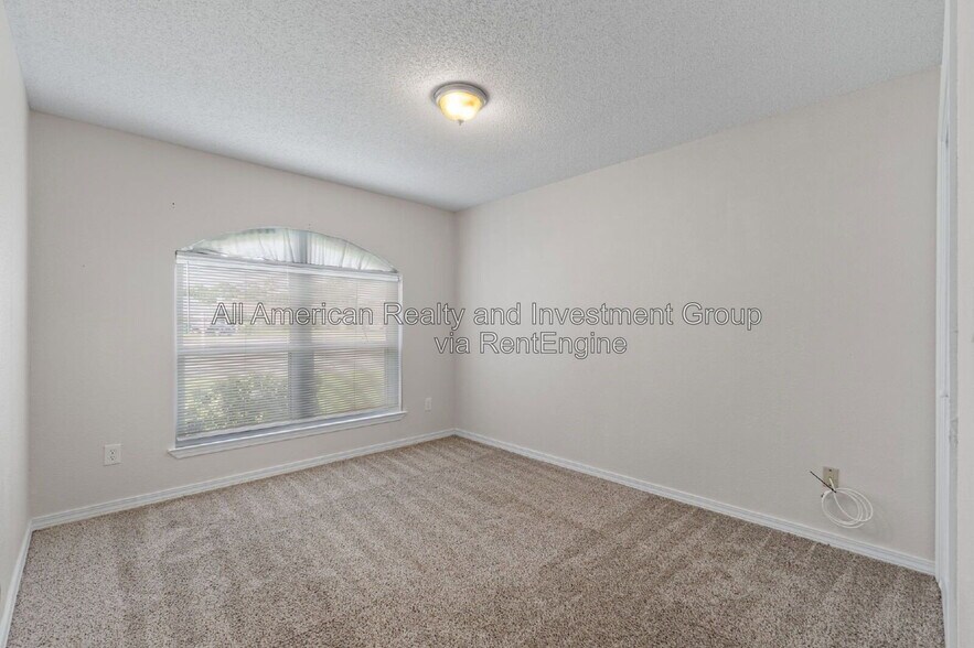 Building Photo - 384 Pristine Water Ln