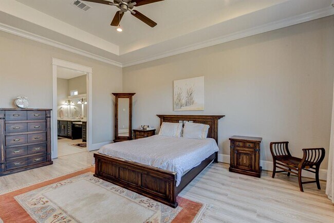 Building Photo - 2339 Pale Star Dr
