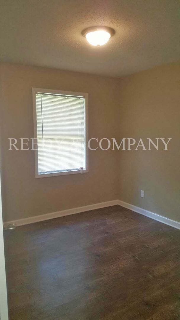 Building Photo - 4225 Arrowhead Rd