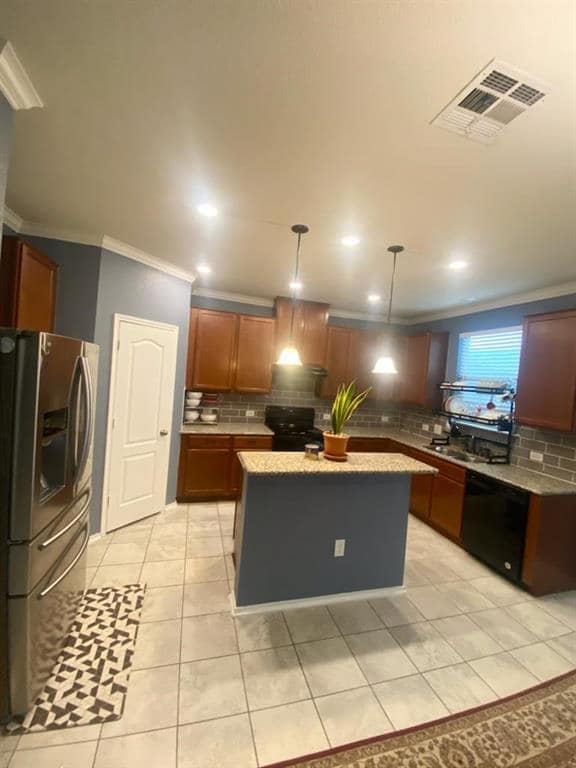 Building Photo - 700 Screech Owl Dr