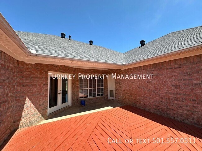 Building Photo - 18 Kimberly Pl