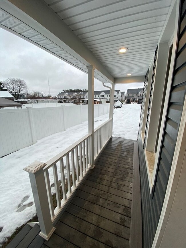 Building Photo - Awesome 3 bedroom 1.5 Bath Home in Emmaus