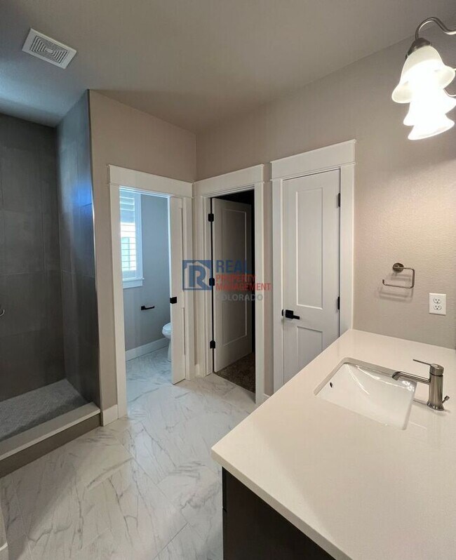 Building Photo - 1912 Tidewater Ln