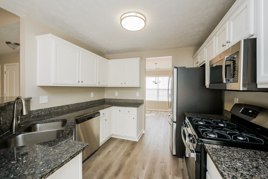 Building Photo - 846 Crabtree Ct