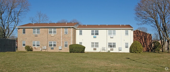 Building Photo - Allyn P Robinson Village