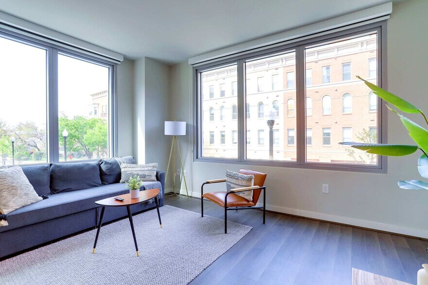 Building Photo - 1122 N Hudson St