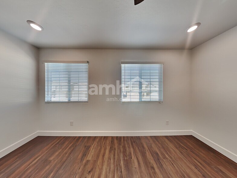 Building Photo - 17151 W Townley Ave