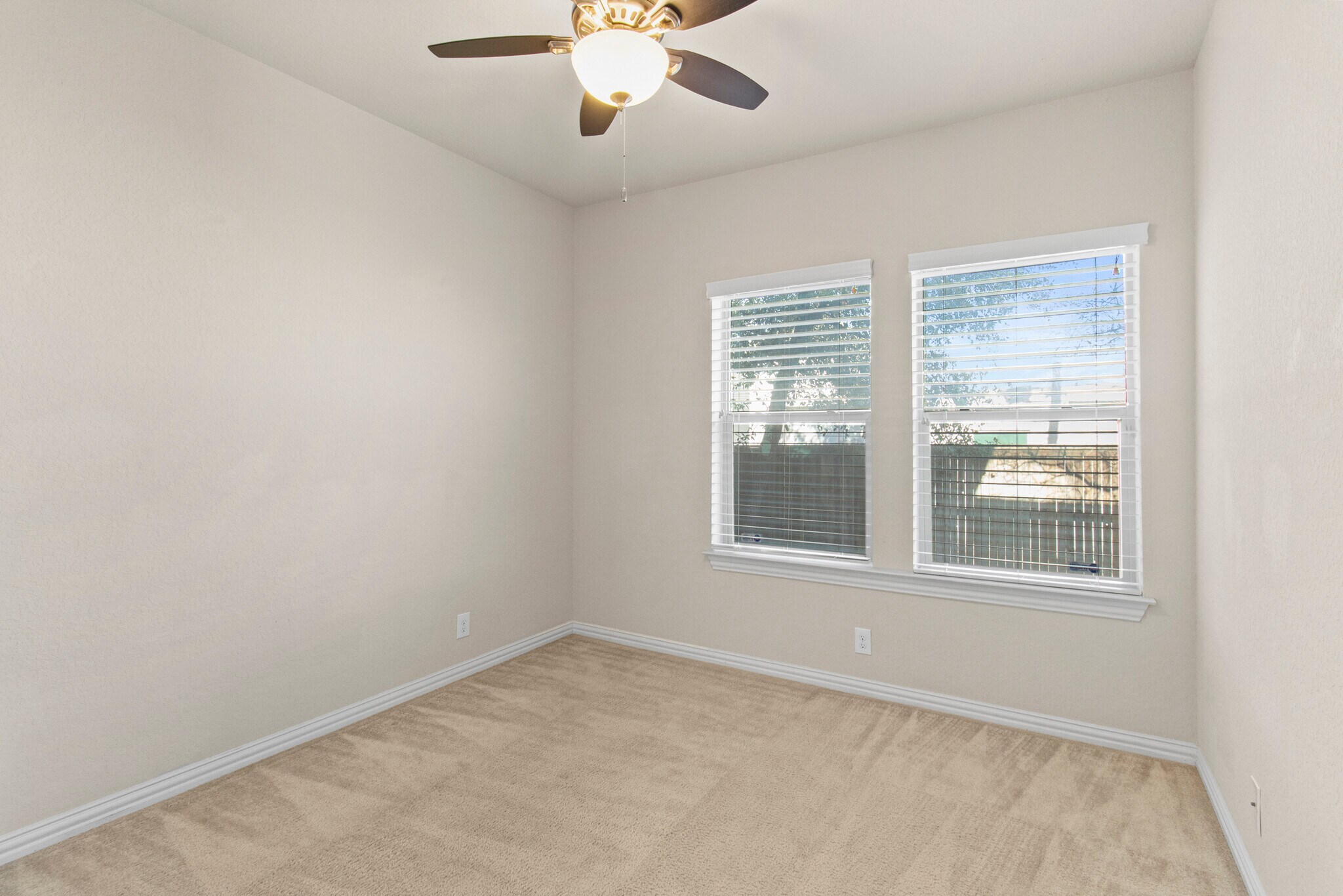 Guest Bedroom 2 - 221 E Courtland Pl