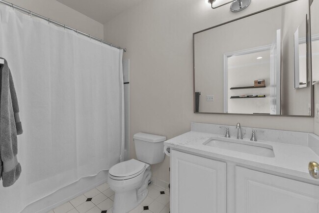 Building Photo - 4039 Cray Dr