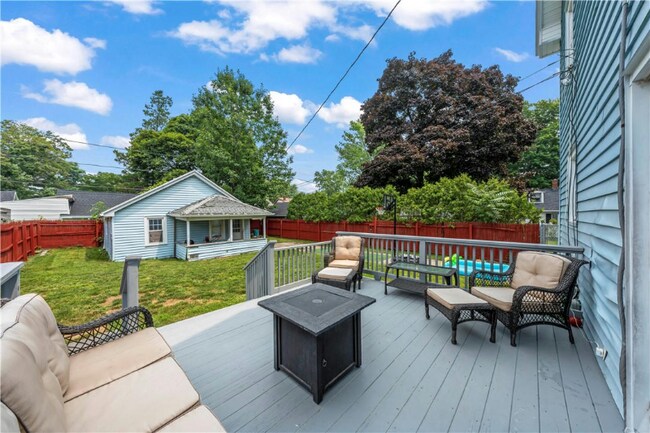 Building Photo - 52 Wedgewood Park