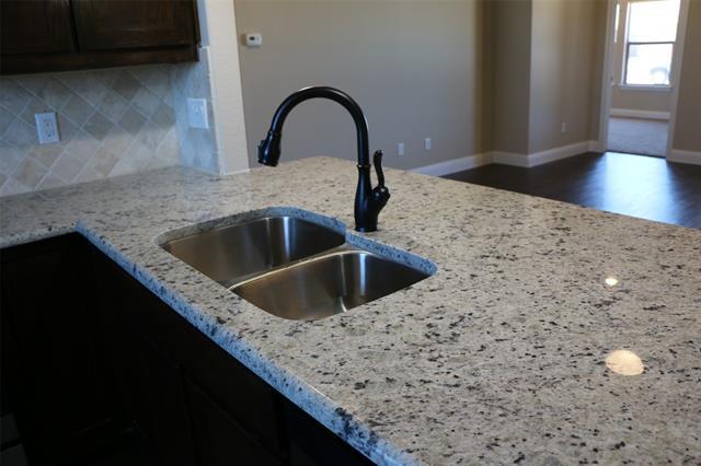 Building Photo - 1301 White Sand Dr