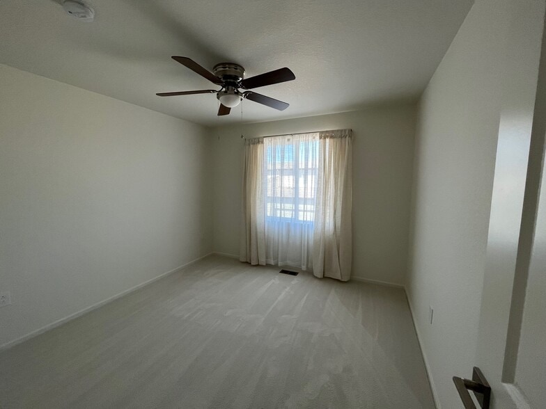 Third bedroom - 5030 McKinnon Ct
