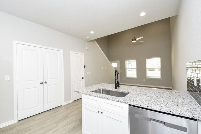 Building Photo - 16991 W Dounreay St