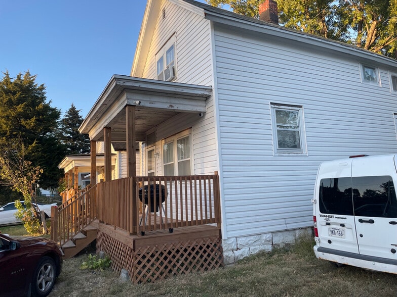 Primary Photo - 1024 S 5th St