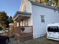 Building Photo - 1024 S 5th St