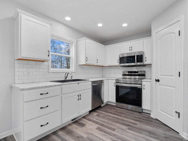 Building Photo - 14732 Verona Lks Psge