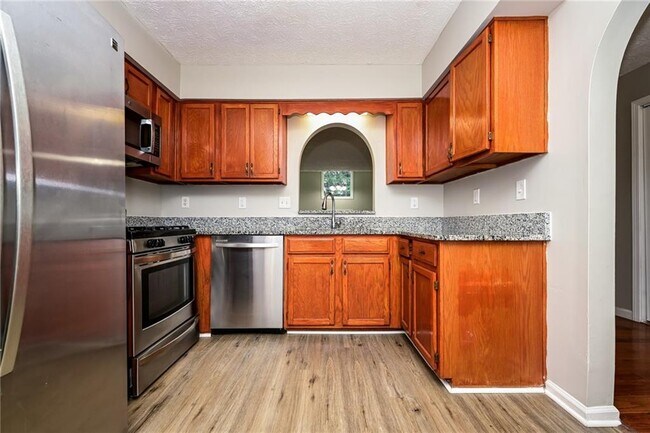 Building Photo - 2207 Boulder Springs Dr
