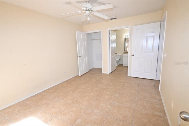 Building Photo - 36122 Lake Chase Blvd