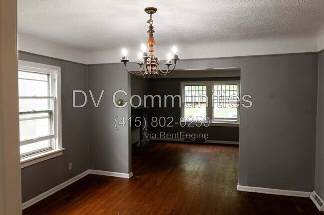 Building Photo - 1504 Sherbrook Rd