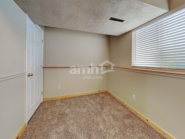 Building Photo - 3795 W 850 S