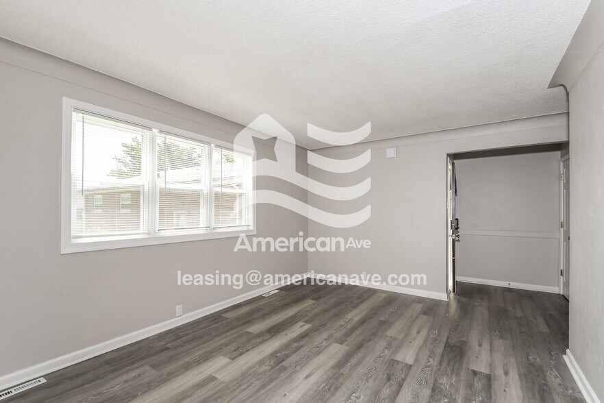 Building Photo - 765 Regina Ave