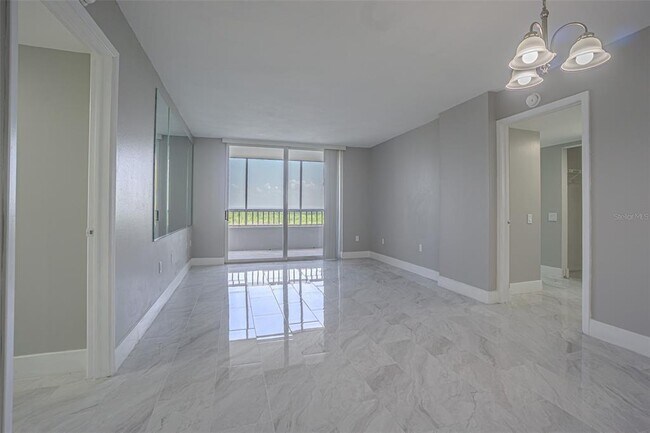 Building Photo - 2333 Feather Sound Dr