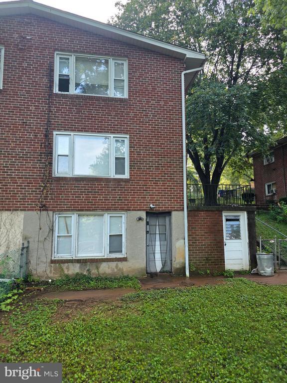 Building Photo - 6407 Ridgeview Ave