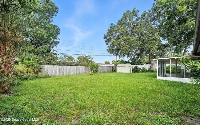 Building Photo - 1412 Sunland Rd