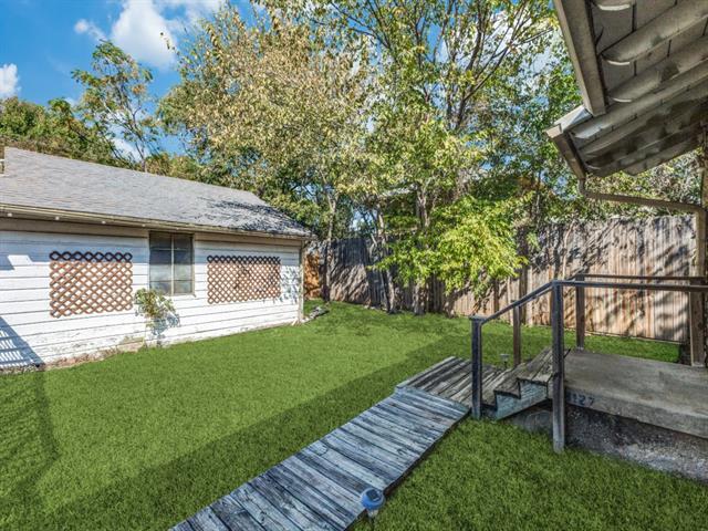 Building Photo - 9127 San Fernando Way