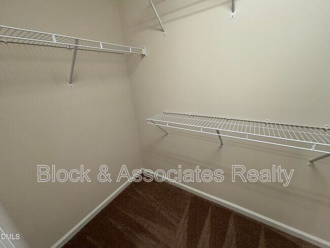 Building Photo - 1009 Magnolia Blossom Ln