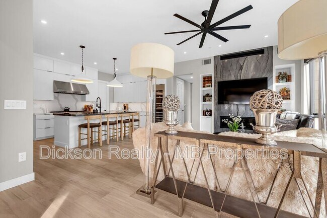 Building Photo - 76 Caballada St