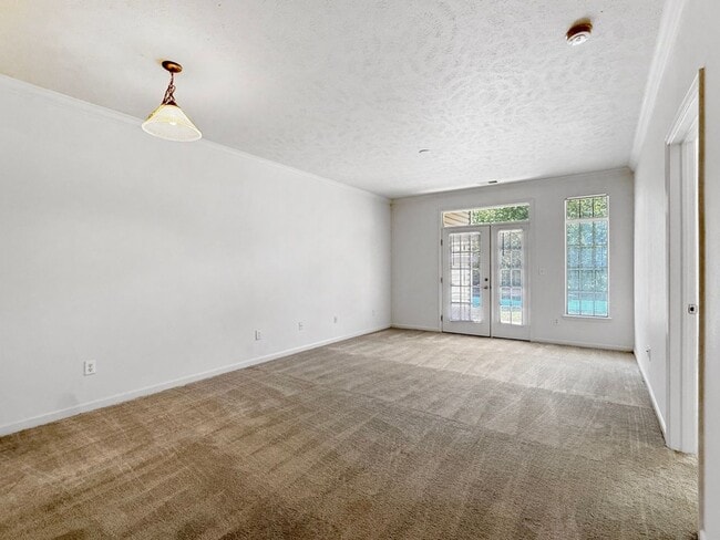 Building Photo - Grand Lakeside Escape: Spacious 3-Bedroom Retreat in Lakeshore Community