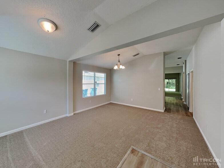 Building Photo - 11083 Campus Heights Ln